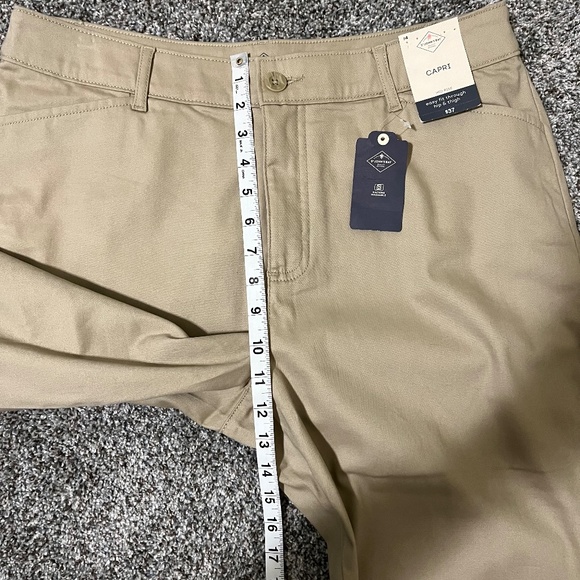 St John's Bay Women’s Capris, mid rise, slender fit, size 14, new with tags - Picture 3 of 15